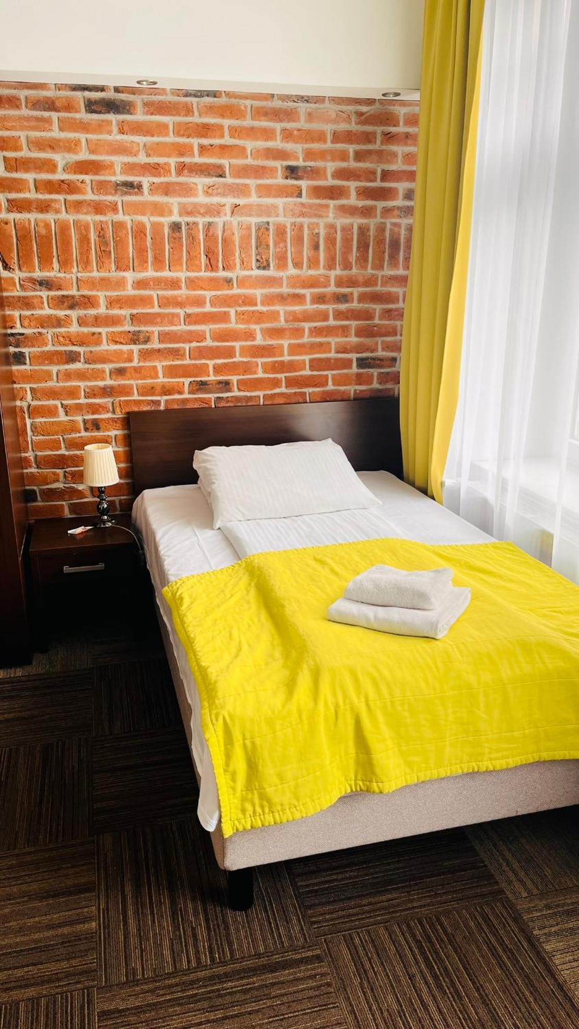 Large Single Room